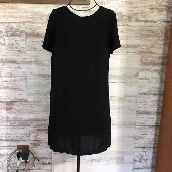 Lulus black dress mini dress size small 
Shift and Shout Black Shift Dress​​ - Picture 3 of 8